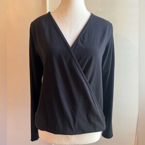 Lululemon black wrap long sleeve shirt
